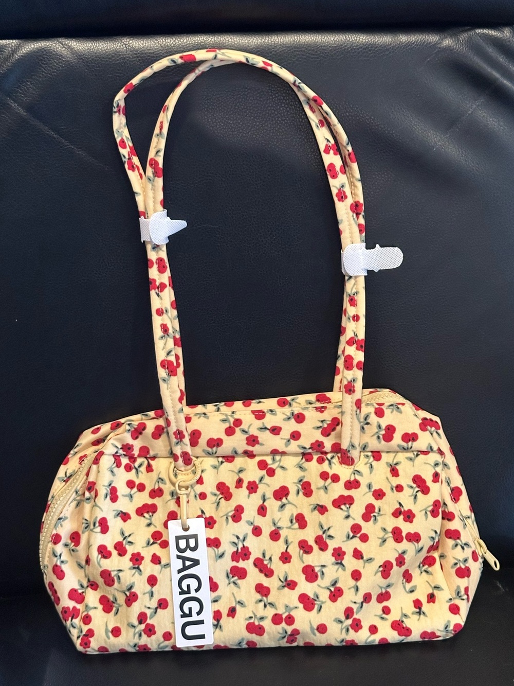 New! BAGGU nylon bowler bag in “cherry land” NWT, flawless - Picture 6 of 16